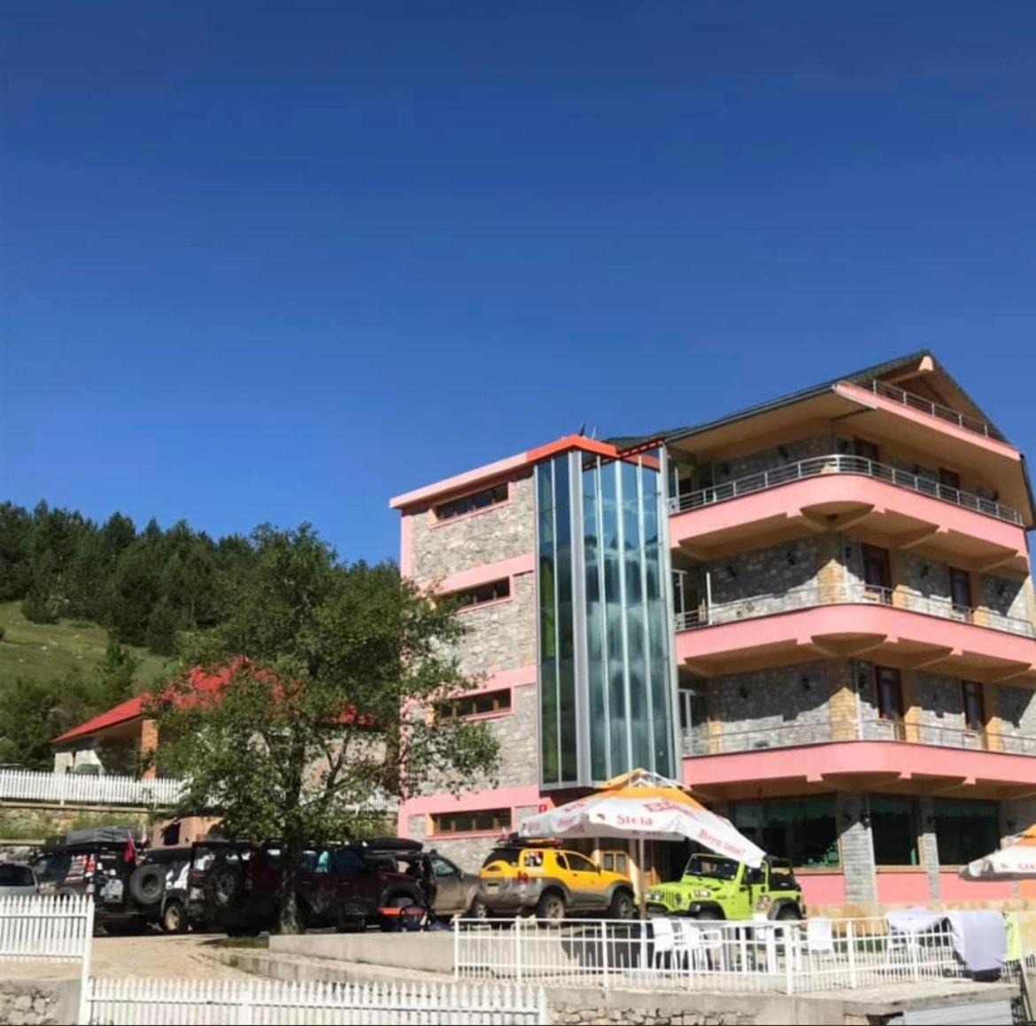 Lura Hotel Fushe-Lure Экстерьер фото