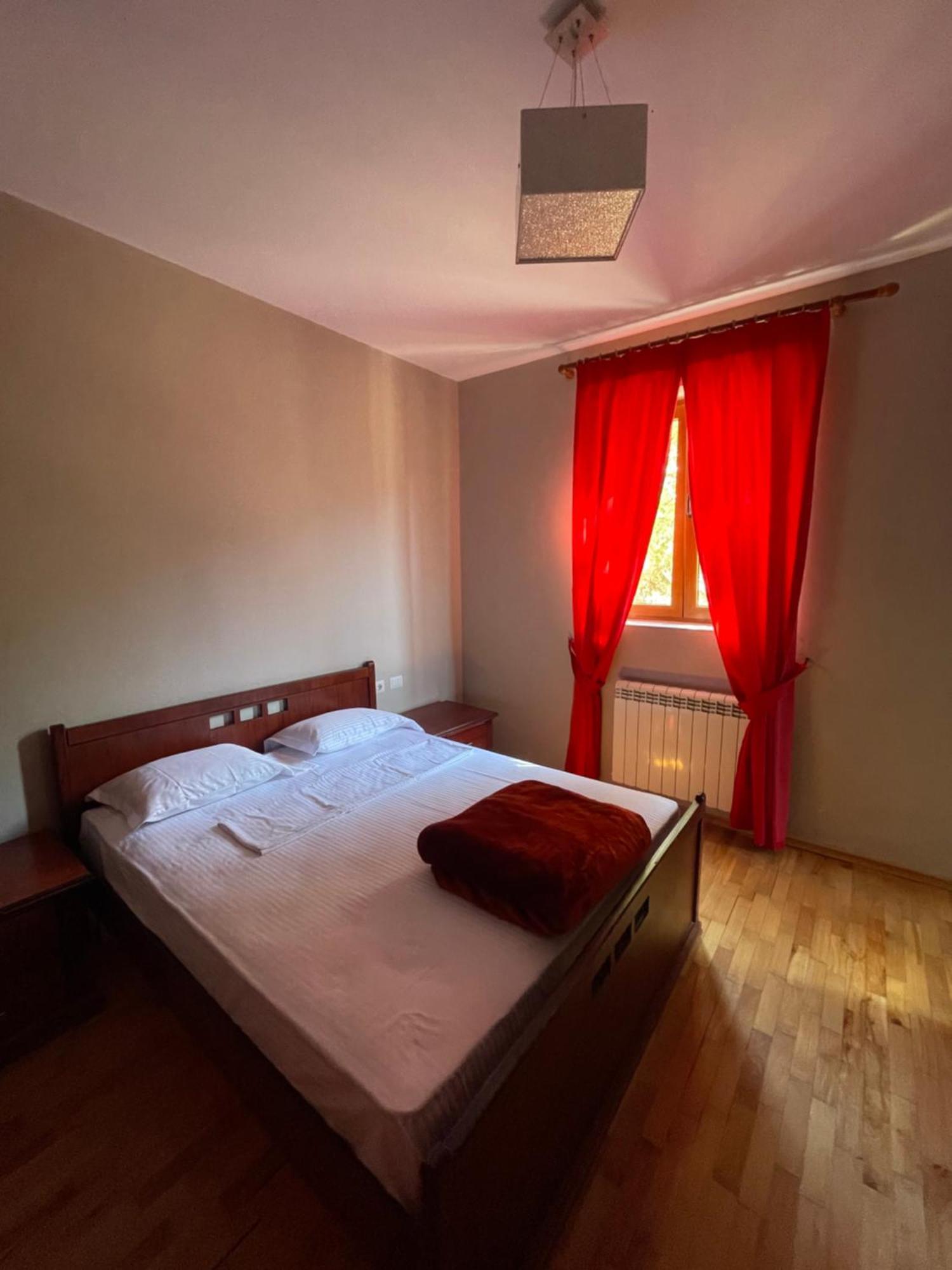 Lura Hotel Fushe-Lure Экстерьер фото